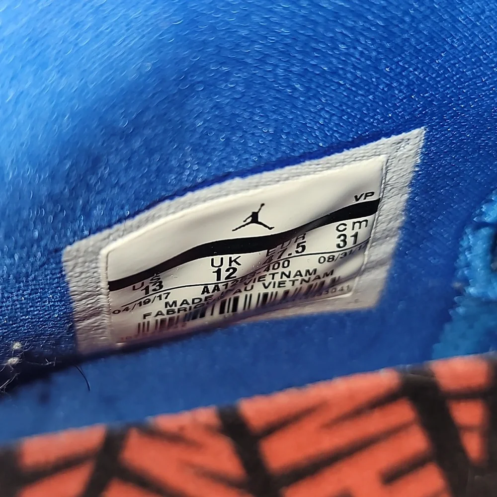 Jordan bold blue